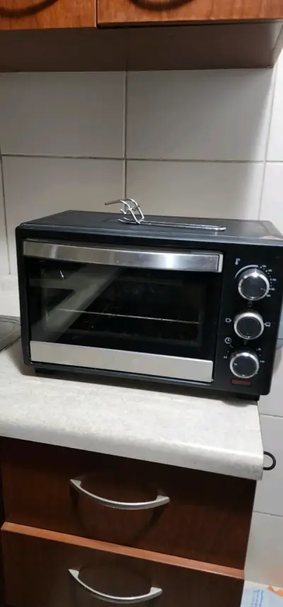 Horno eléctrico Thomas 1500W en buen estado - miniatura 1