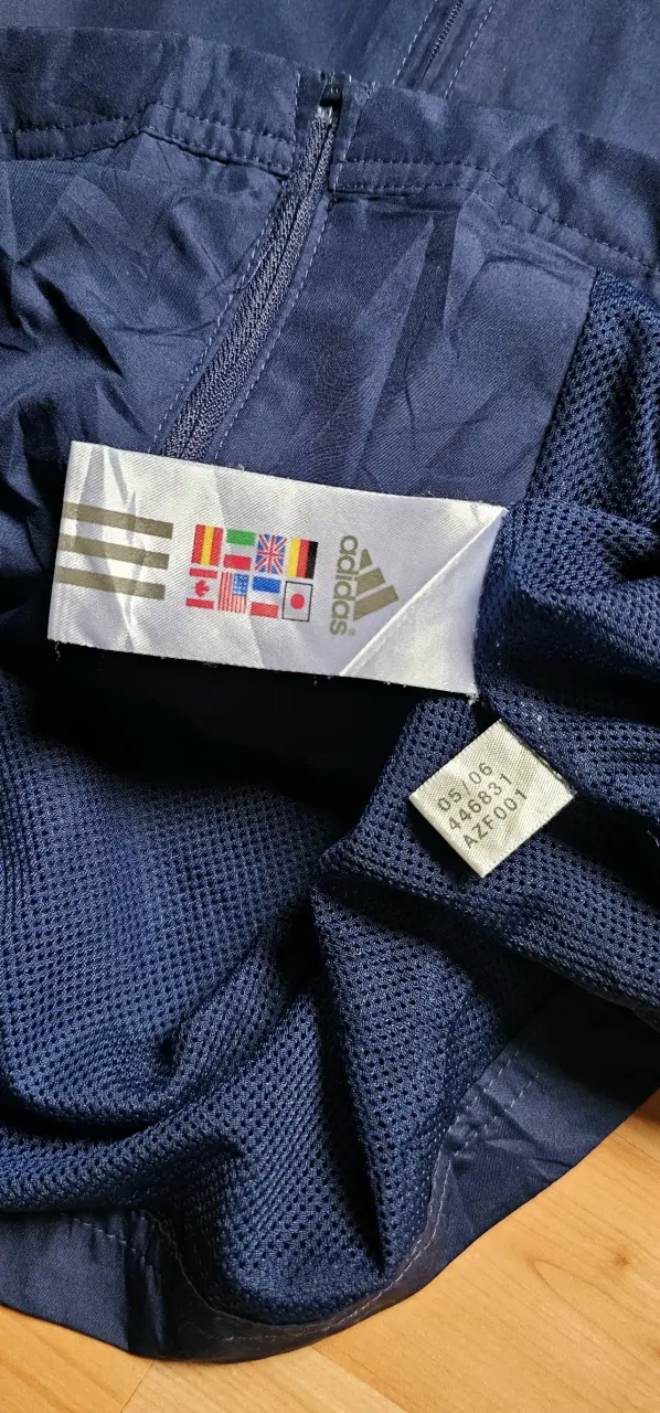Chaqueta deportiva azul Adidas con capucha - 3