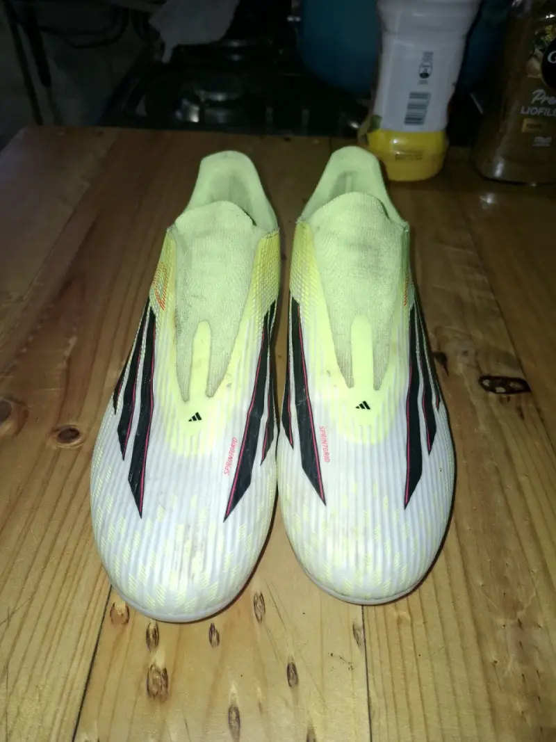 Botines Adidas F50 League Laceless (usadas) - 1