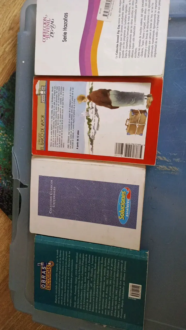 Lote de 4 libros clásicos y novelas - 2