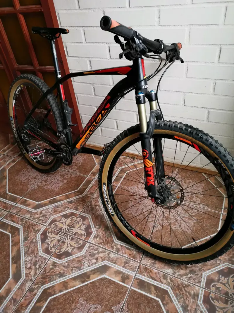 Bicicleta de montaña Orbea con suspensión Fox - 2