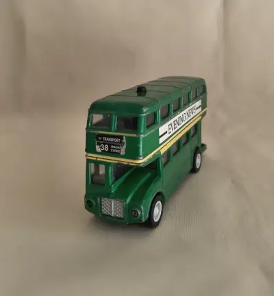 Bus de Metal Decorativo de Coleccion - miniatura 4