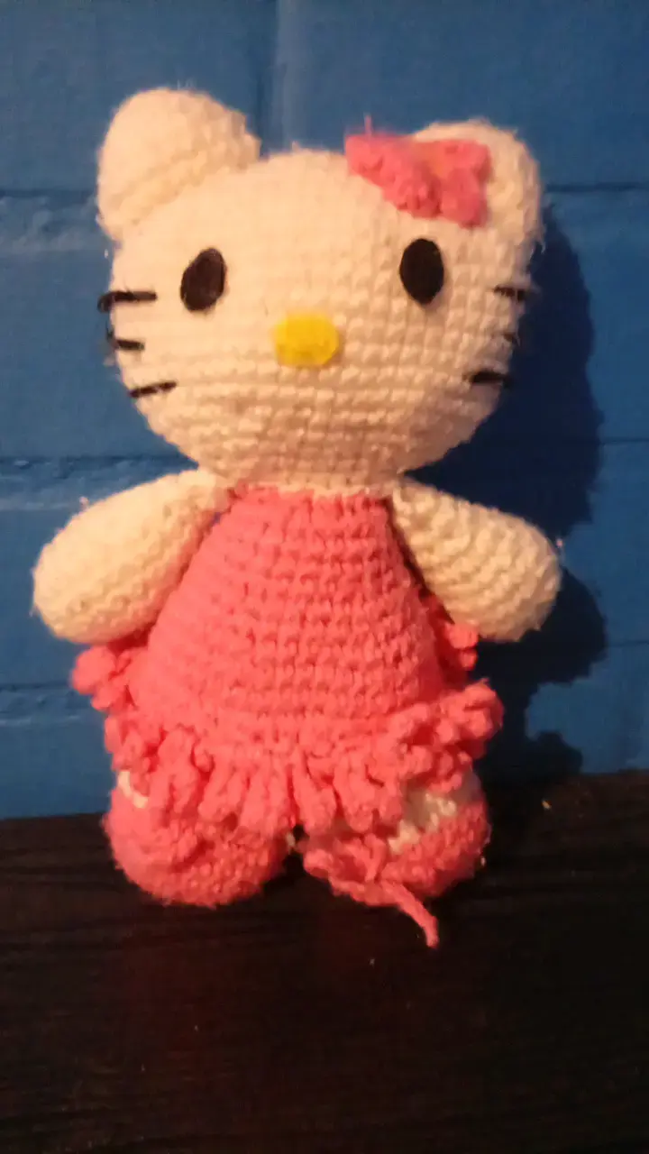 Hello kitty de Crochet HECHO A MANO