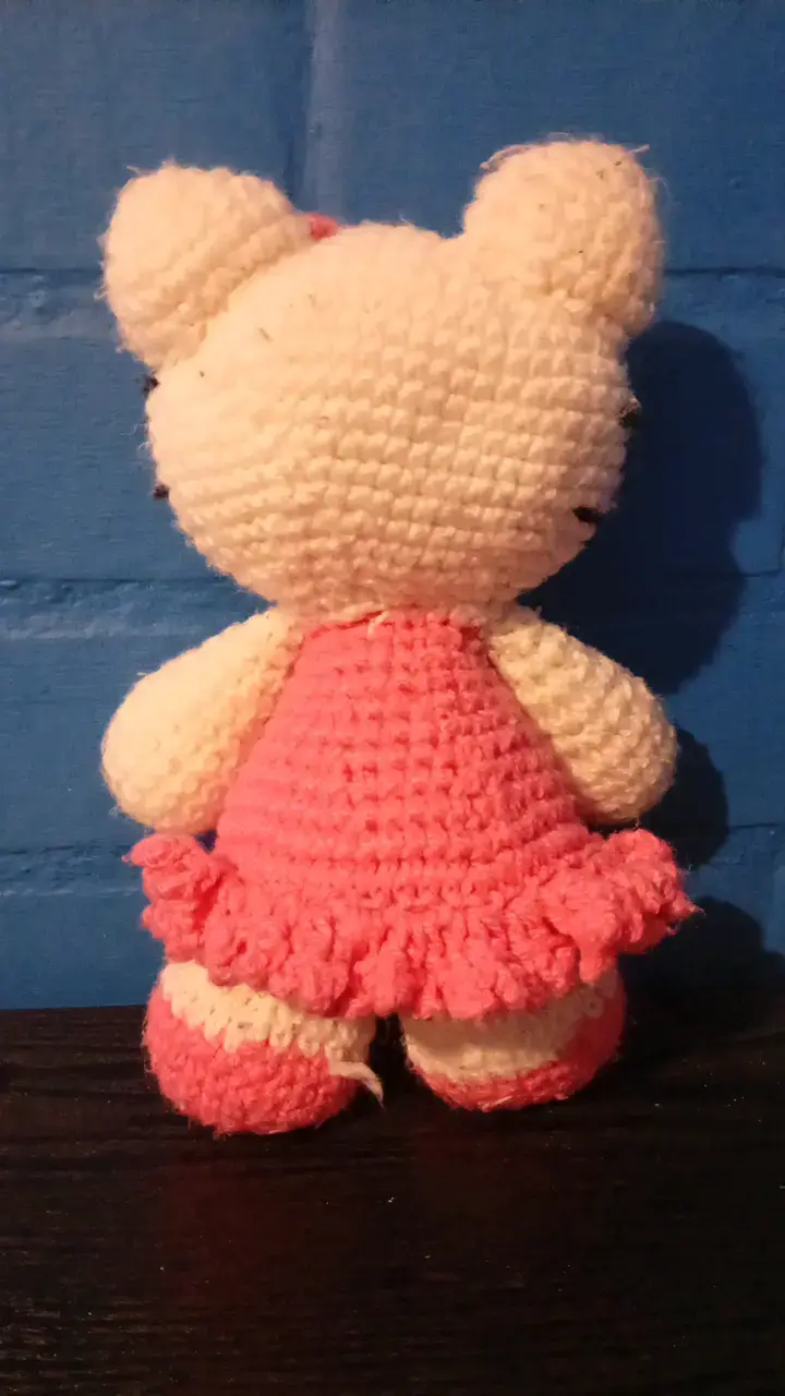 Hello kitty de Crochet HECHO A MANO - 2