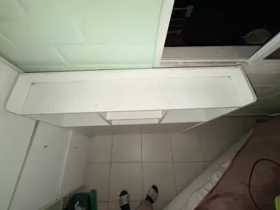Respaldo de cama con almacenamiento - miniatura 2