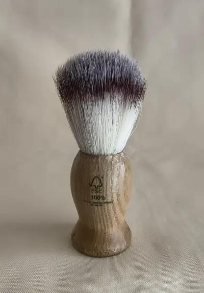 Brocha o Isopo de Afeitar de Madera  Vintage - miniatura 2