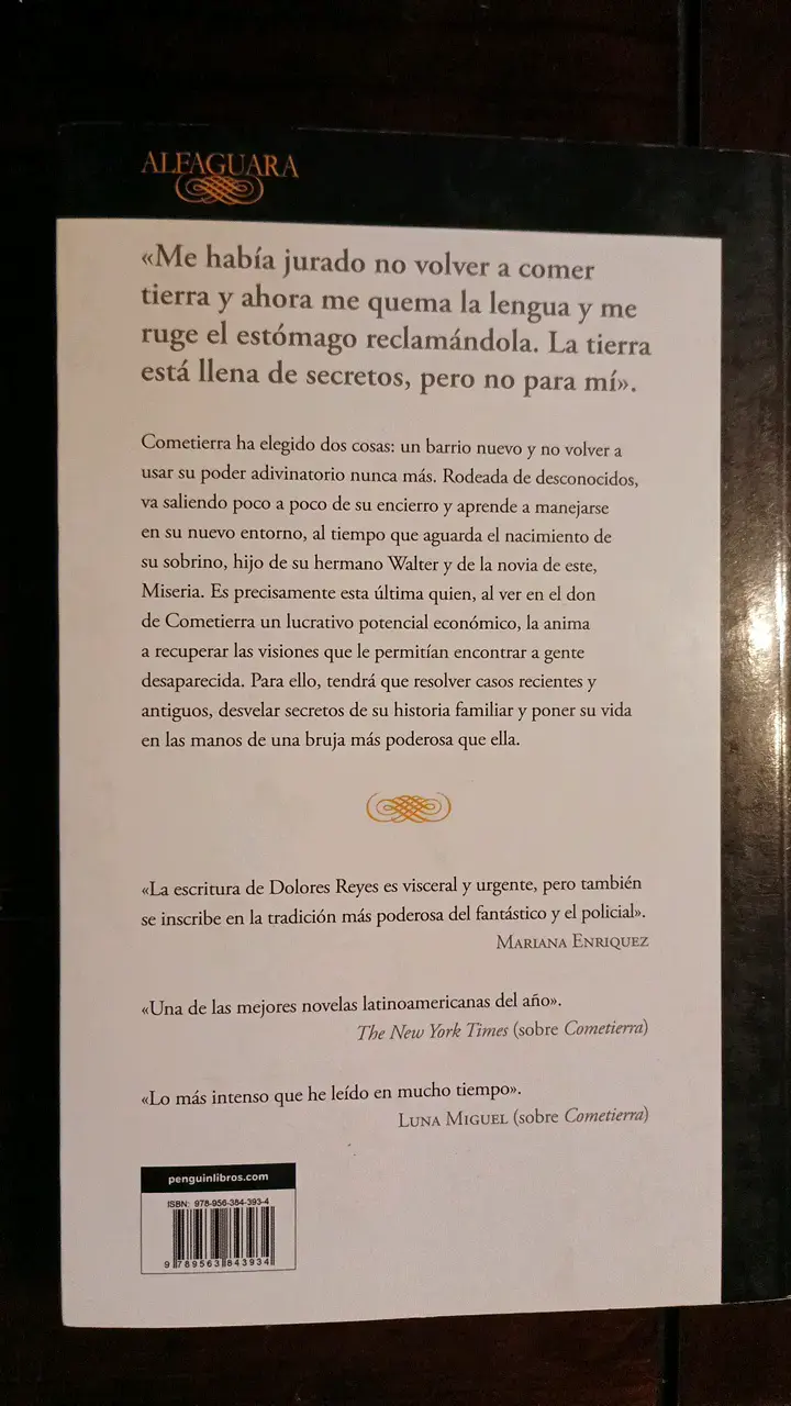 Libro 'Miseria' de Dolores Reyes - 2