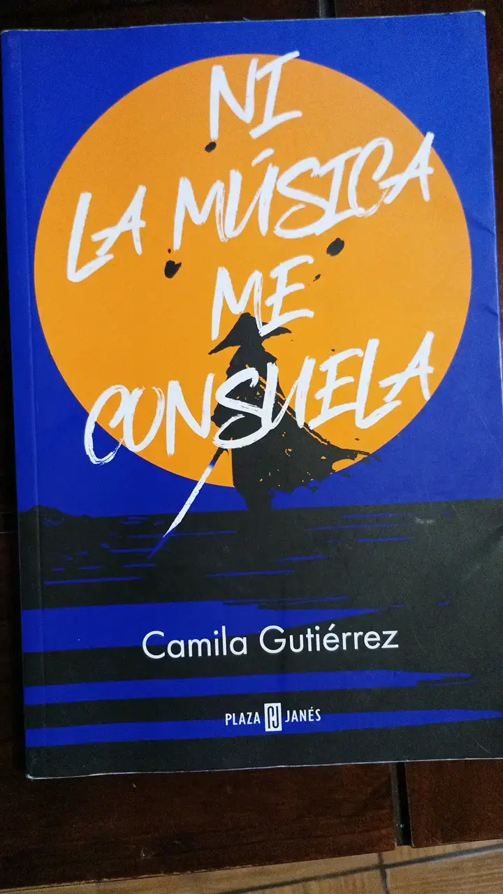 Libro 'Ni La Música Me Consuela' de Camila Gutiérrez - 1