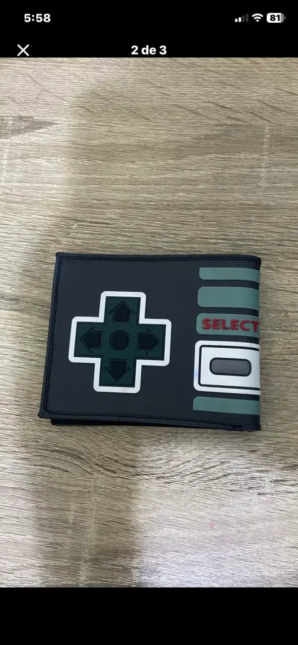 Billetera Nintendo diseño control retro - 3