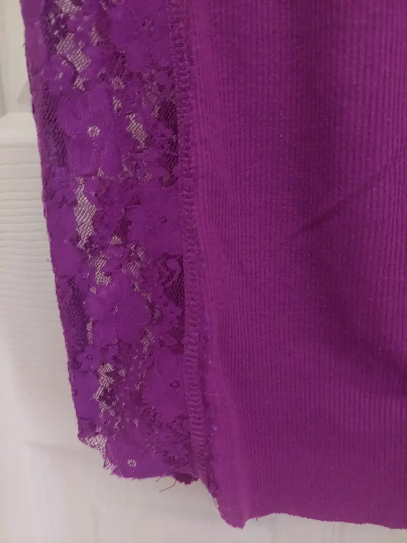 Blusa sin mangas morada con encaje Wados - 12