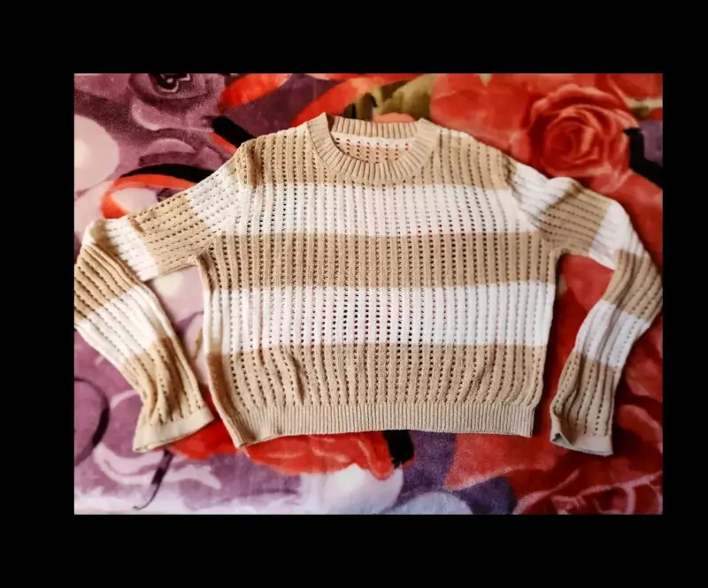 Suéter de punto beige para mujer - 1