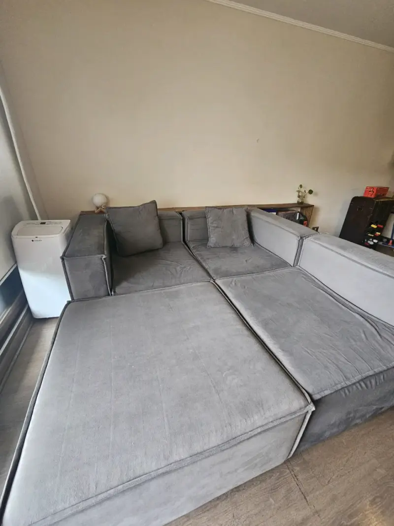Sofá seccional gris - 3