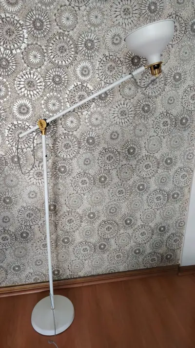 Lámpara de pie ajustable blanca - miniatura 1
