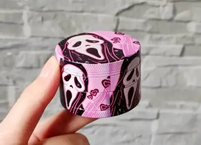 Moledor de Hierbas con Diseño Animado - miniatura 1