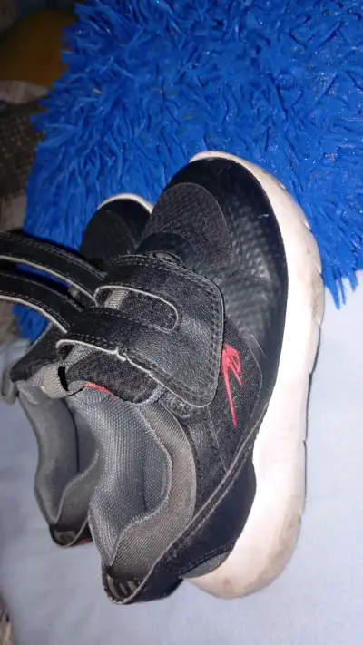 Zapatillas deportivas negras para niños - miniatura 3