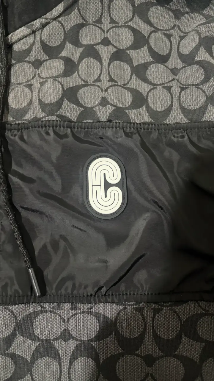 Polerón con capucha Coach negro y gris - 3