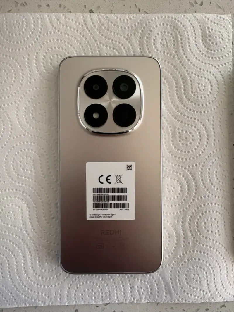 Xiaomi Redmi Note 15 Pro 5G con cargador y funda - 5