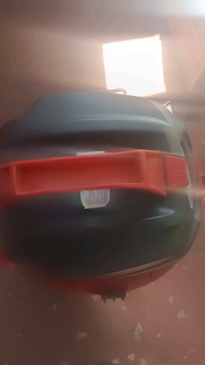 Aspiradora Würden de polvo y agua 1600W - 2