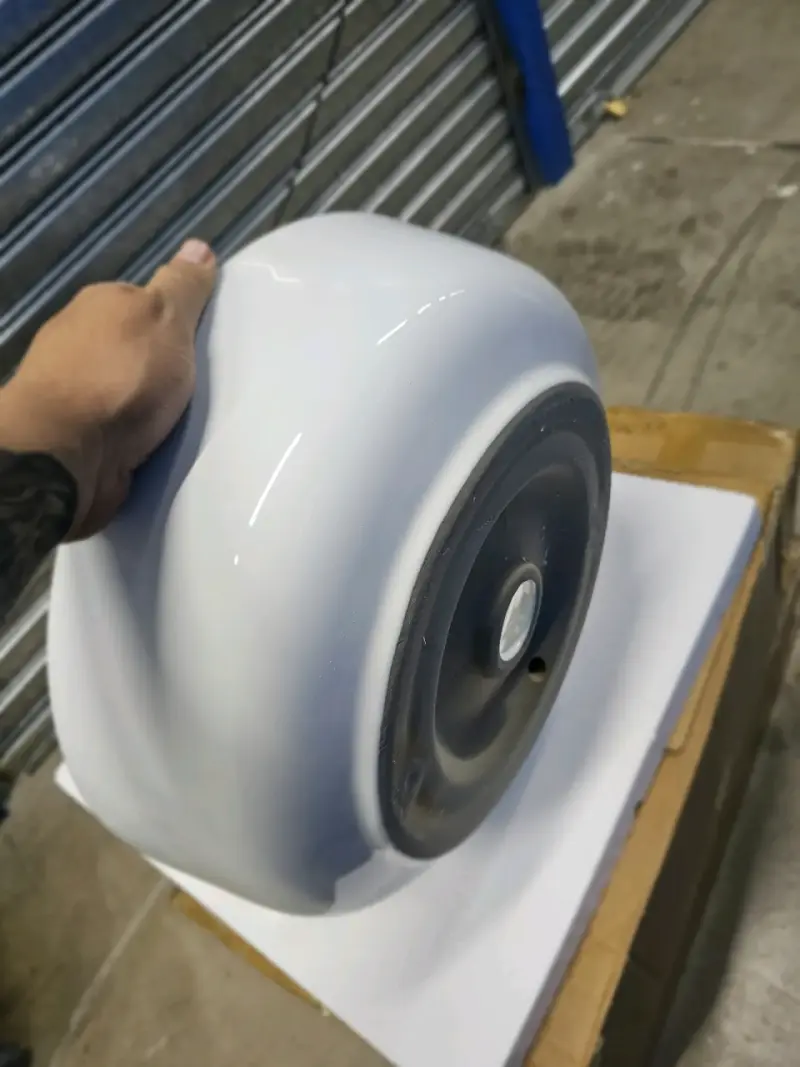 Lavamanos de cerámica blanco con borde negro - 2