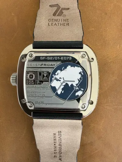 Reloj automático SevenFriday con correa de cuero - miniatura 5
