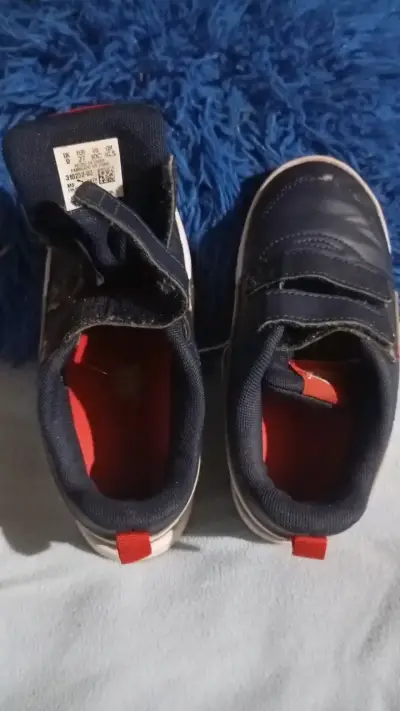 Zapatillas deportivas infantiles Puma azul marino - miniatura 2