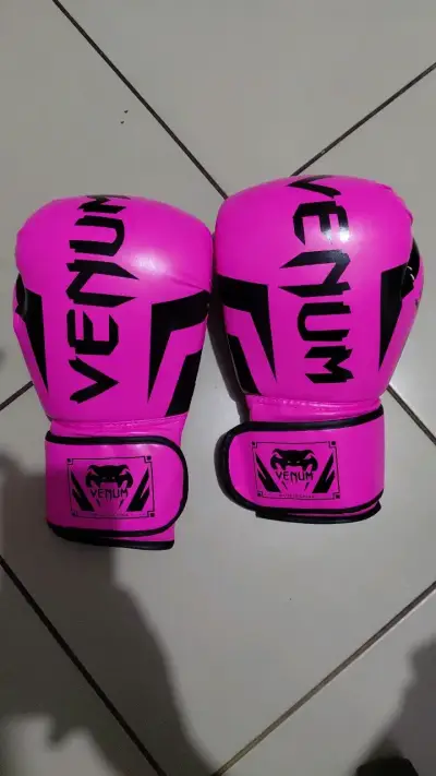 Guantes de Boxeo Venum Rosados - miniatura 2