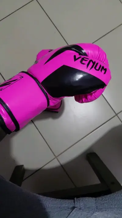 Guantes de Boxeo Venum Rosados - miniatura 3