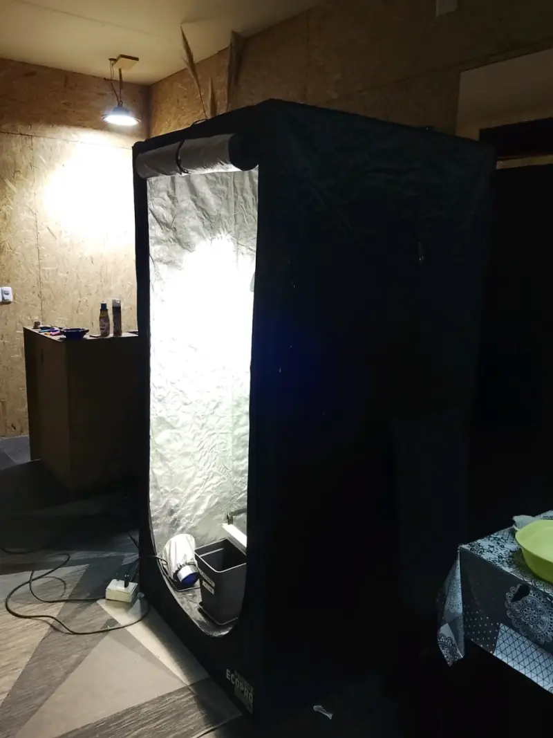 Carpa de cultivo interior con accesorios EcoPro - 6