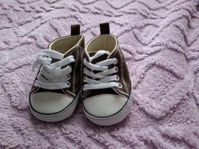Zapatillas deportivas para niños en varios colores - miniatura 6