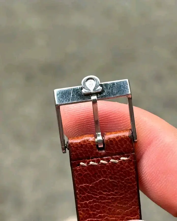 Reloj Omega vintage cronógrafo de cuero - 4