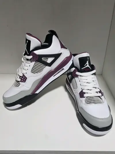 Zapatillas Jordan Retro 4 PSG. - miniatura 1