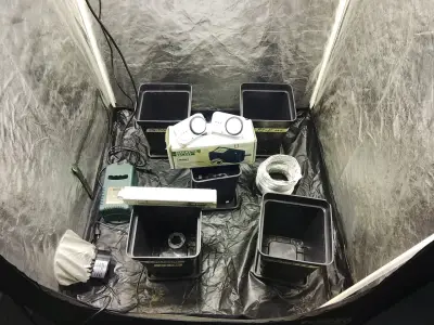 Carpa de cultivo interior con accesorios EcoPro - miniatura 2
