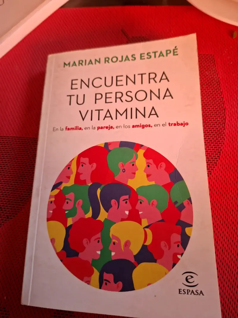 Libro 'Encuentra Tu Persona Vitamina'
