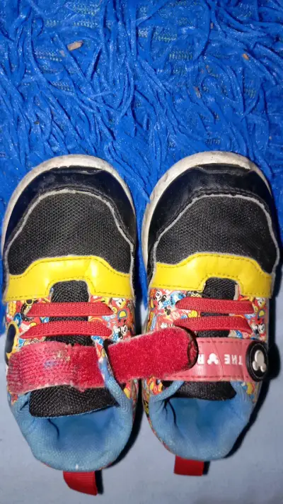 Zapatillas infantiles Mickey Mouse coloridas - miniatura 4