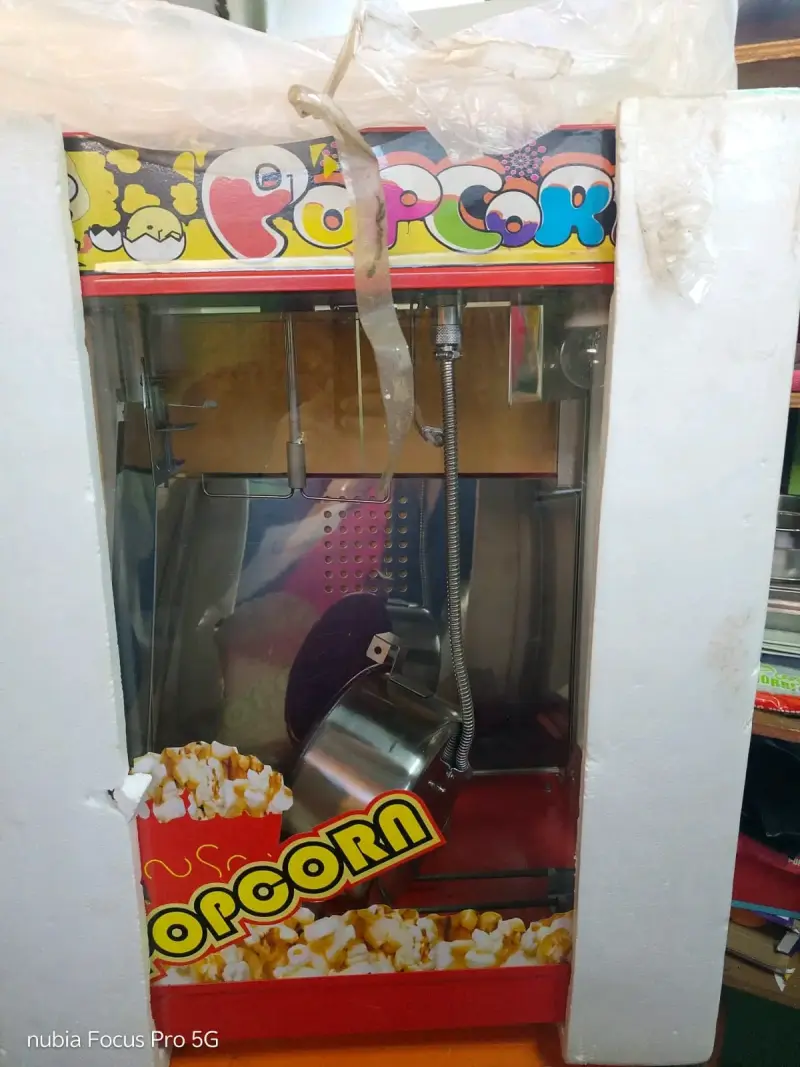 Máquina de Palomitas de Maíz Comercial - 1