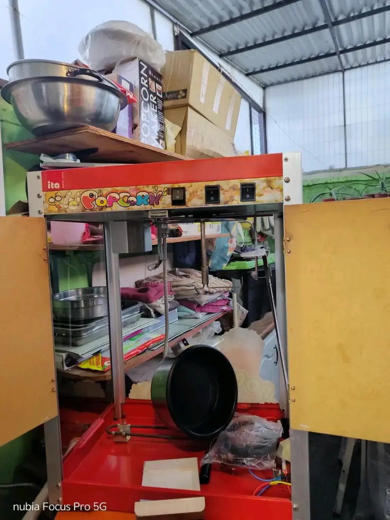 Máquina de Palomitas de Maíz Comercial - 2