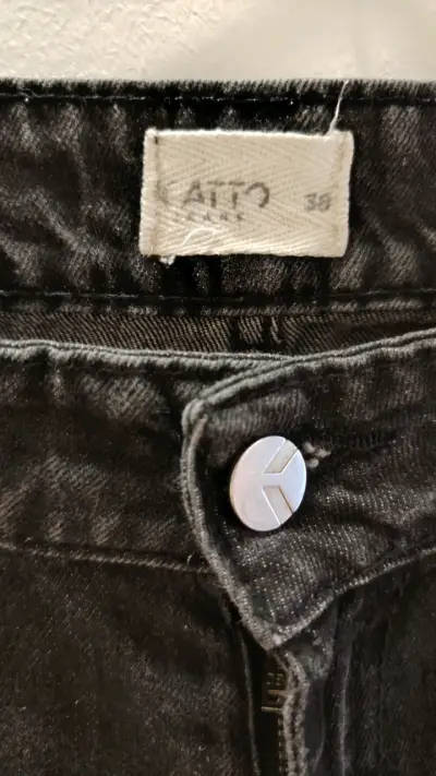 Pantalones anchos negros con diseño - miniatura 3