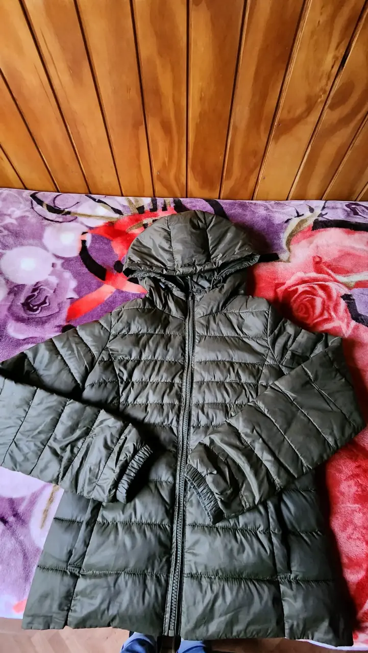 Chaqueta acolchada verde con capucha Only - 1