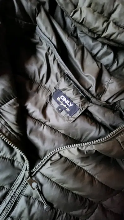 Chaqueta acolchada verde con capucha Only - miniatura 3