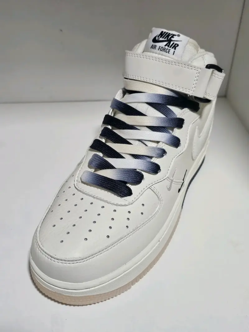 Zapatillas Nike Air Force 1 Mid Blancas - 3