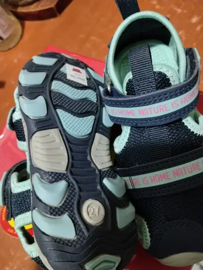 Sandalias para niños Bubble Gummers azul y verde - miniatura 2