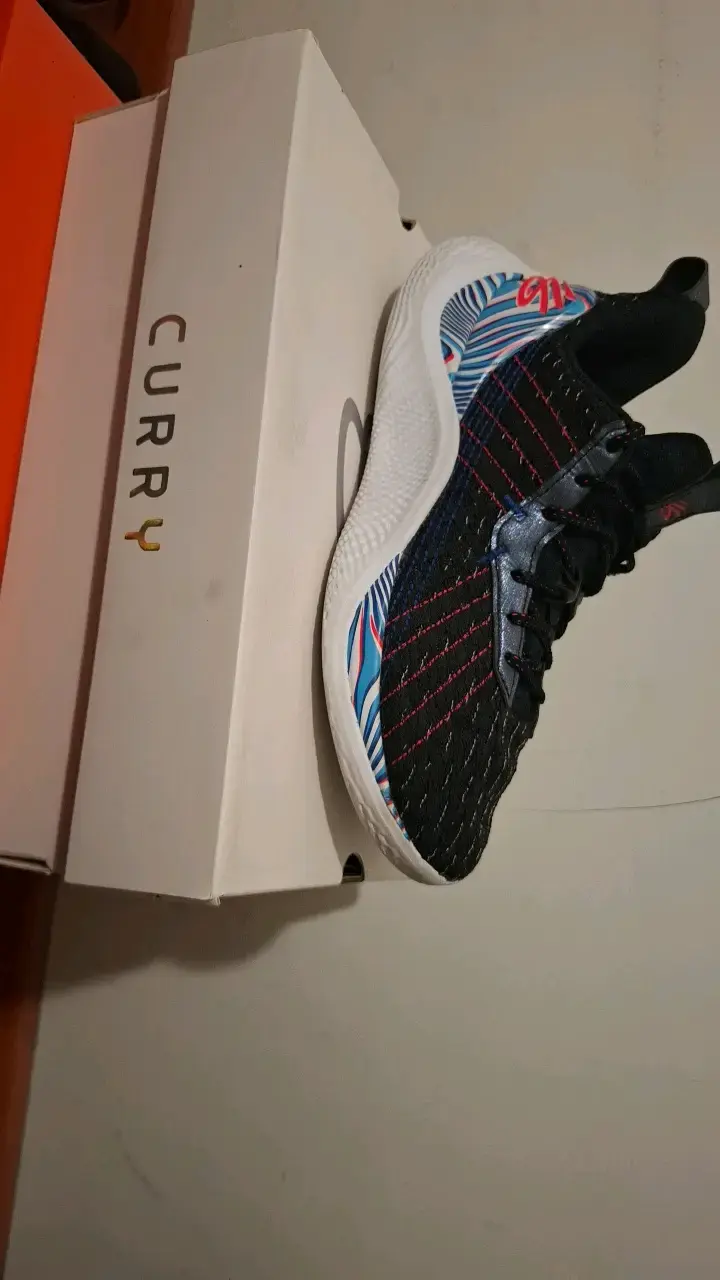Curry 10 Magic - 2