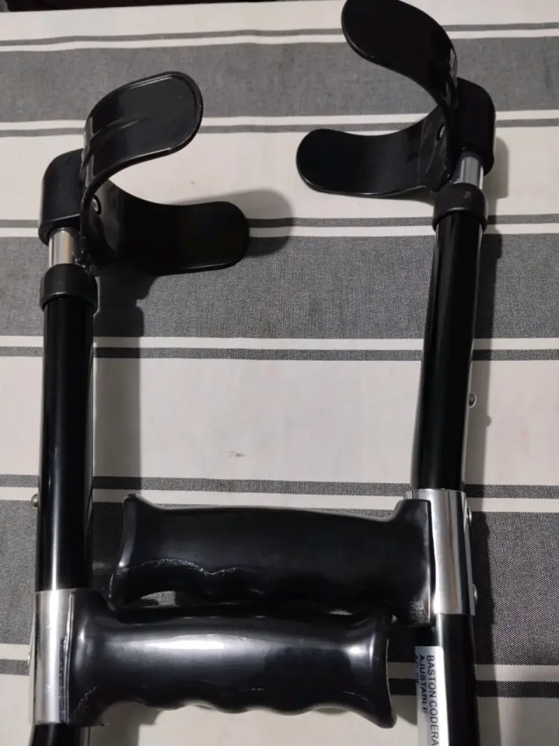 Bastones de codera ajustables negros - 1