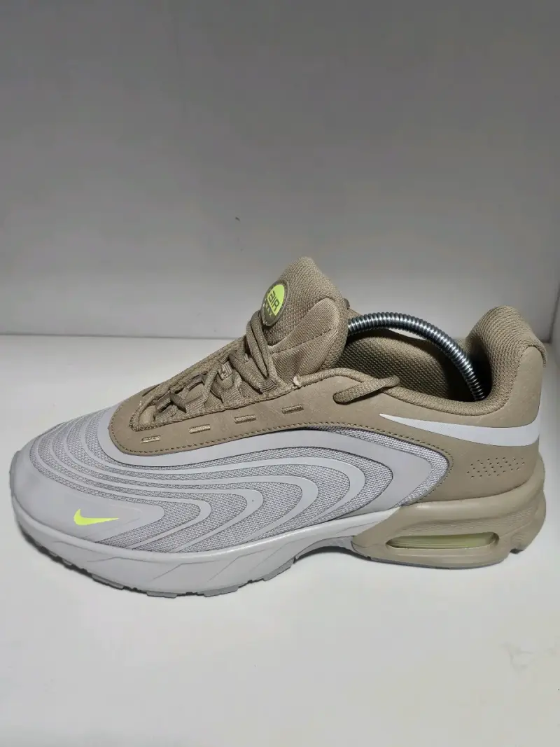 Zapatillas deportivas Nike Air Max beige y gris - 2