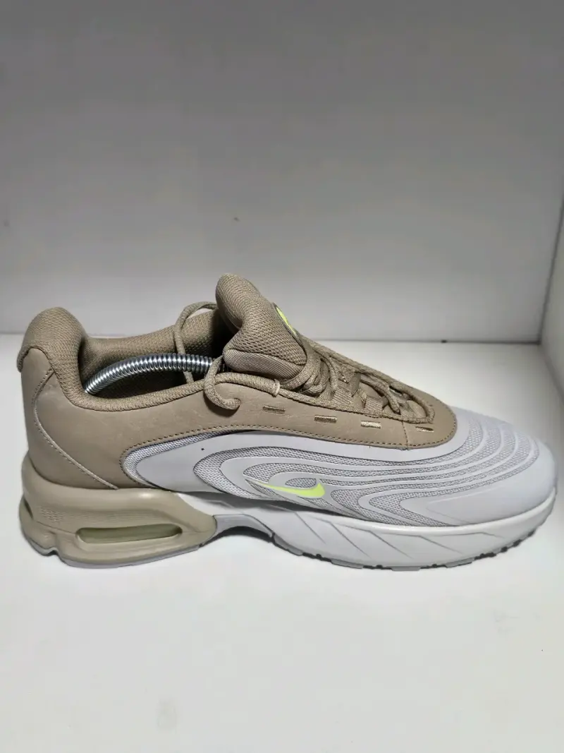 Zapatillas deportivas Nike Air Max beige y gris - 3