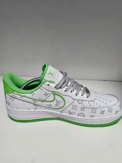 Zapatillas Air Force 1 Louis Vuitton. - miniatura 3