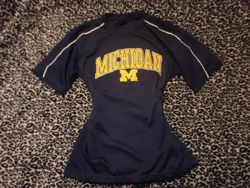 Polera deportiva azul Michigan - 1