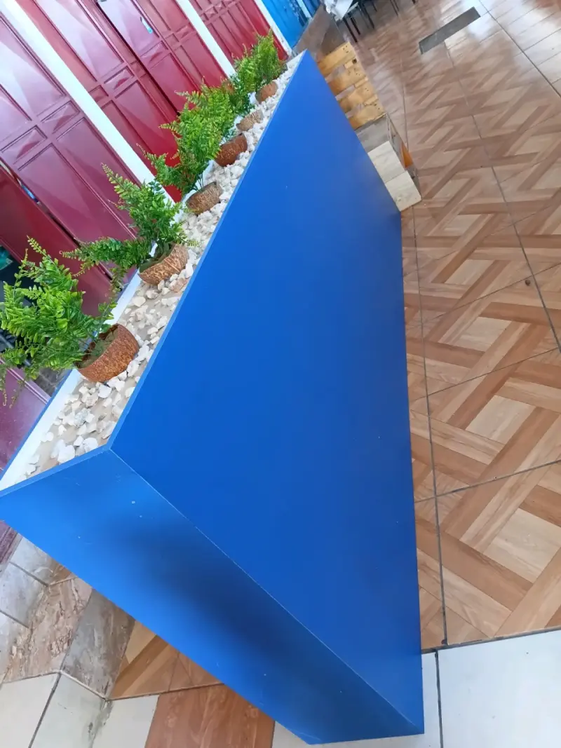 Mostrador de recepción y jardin para negocio 3ud - 5