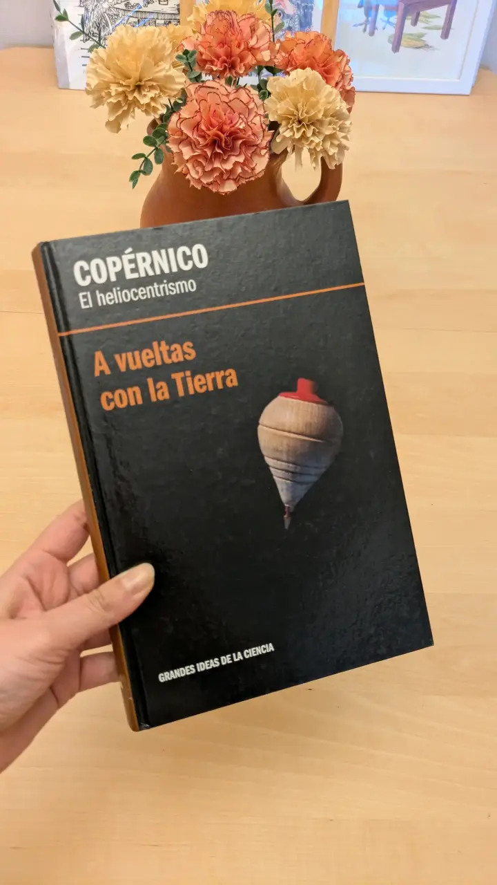 Libro 'Copérnico: El Heliocentrismo' - 1