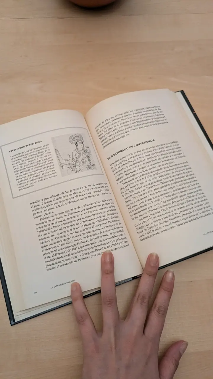 Libro 'Copérnico: El Heliocentrismo' - 4